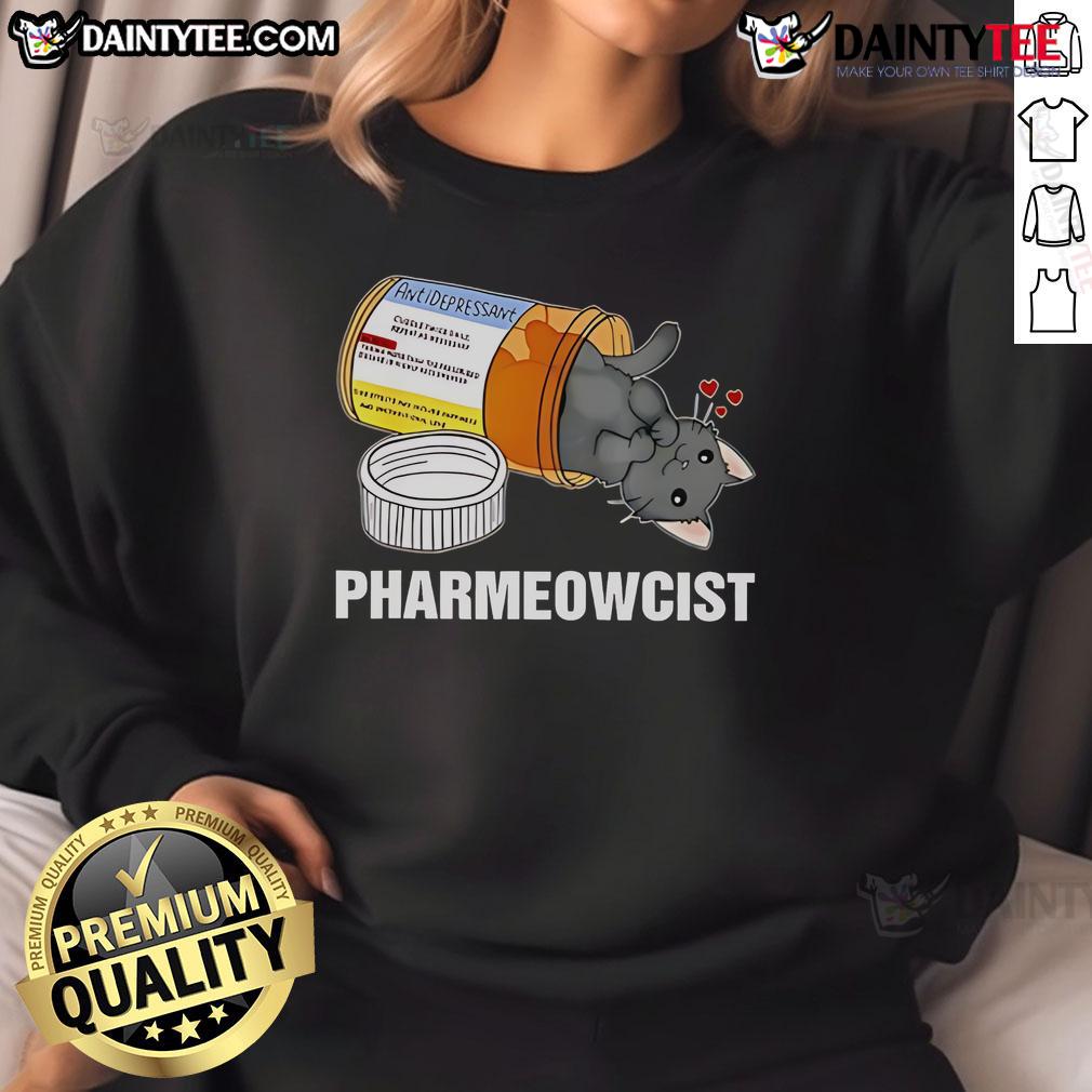 Cute Black Cat Pharmeowcist Sweatshirt Cute black cat wearing glasses on a 'Pharmeowcist' sweatshirt, perfect for cat lovers and pharmacy enthusiasts.