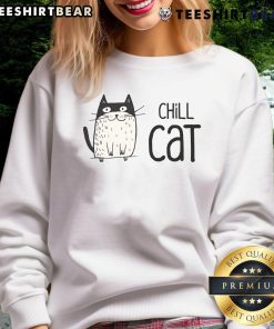 Cute masked cat drawing on a cozy sweatshirt, perfect for cat lovers and unique fashion enthusiasts.