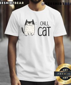 Cute masked cat drawing on a stylish T-shirt, perfect for cat lovers and unique fashion enthusiasts.