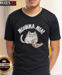 Cute Meowma Mia Pizza T-Shirt featuring a playful cat design and vibrant pizza graphics, perfect for cat lovers.