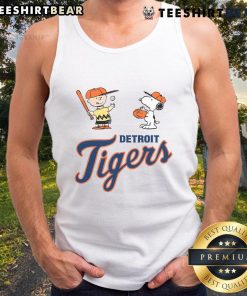 Alt Text: Cute Peanuts Charlie Brown and Snoopy in Detroit Tigers tank top, perfect for fans of baseball and classic cartoons.