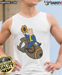 Funny Fallout nuclear bomb tank top featuring a humorous graphic design, perfect for gamers and pop culture fans.