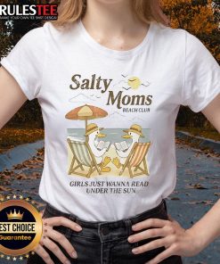 Good Salty Moms Beach Club tee featuring a duck reading at the beach, perfect for beach ladies and summer fun.