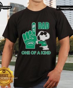 Happy Snoopy New York Jets Dad t-shirt featuring a unique design, perfect for sports fans and Father's Day gifts.
