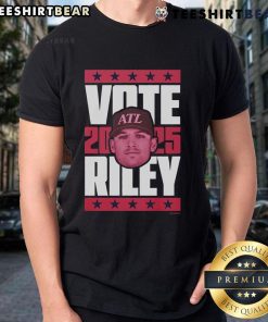 Hot Austin Riley 2025 Vote T-Shirt featuring bold graphic design, perfect for baseball fans and supporters of Riley.