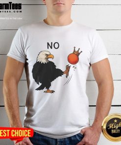 Hot Eagle No Kings Trump T-Shirt featuring a bold eagle graphic and statement design for passionate supporters.