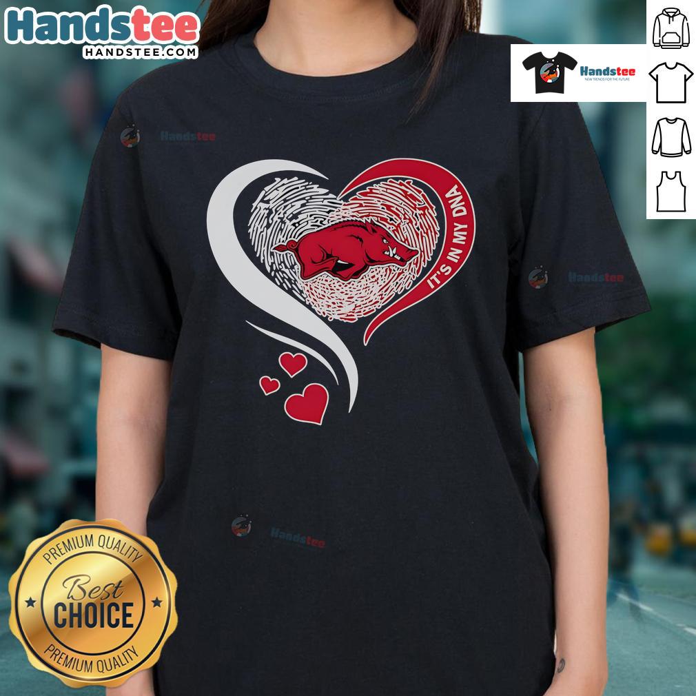 Nice Fingerprint Heart It'S In My Dna Arkansas Razorbacks Ladies Tee Nice Fingerprint Heart It's In My DNA Arkansas Razorbacks Ladies Tee showcasing team spirit and unique design.