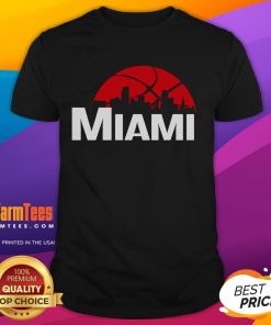 Alt Text: Stylish 2025 Miami Heat Cityscape Skyline T-Shirt showcasing vibrant colors and iconic city landmarks.