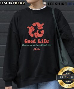 Alt Text: Montbell Eco Hybrid sweatshirt for travel, showcasing comfort and style for discovering a new side of yourself.
