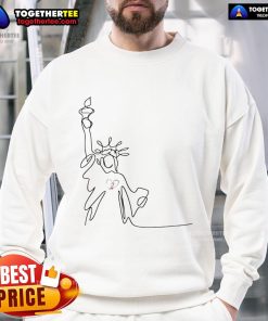 Stylish sweatshirt featuring a nice drawing of the Statue of Liberty, perfect for casual wear and art lovers.