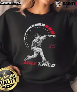Cozy Nice-To-The-Max fried sweatshirt in soft fabric, perfect for casual wear and stylish comfort.