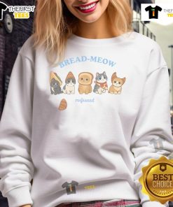 Cute sweatshirt featuring an adorable cat design, perfect for cat lovers. Official Bread Meow sweatshirt for cozy style.