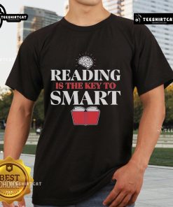 Original Nate Bargatze 'Reading Is The Key To Smart Brain' T-Shirt featuring humorous design and vibrant colors.