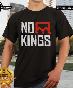 Alt Text: Original No Kings Protest vertical sign graphic on a simple bold crown t-shirt, promoting anti-monarchy sentiment.