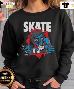 Original Skate Obey Brigade sweatshirt featuring bold graphics and a stylish design for streetwear enthusiasts.