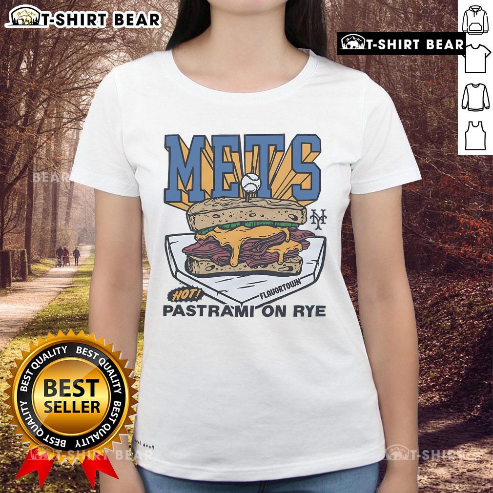 Premium Mlb X Flavortown New York Mets Pastrami On Rye Ladies Tee Alt Text: Premium MLB X Flavortown New York Mets Pastrami on Rye Ladies Tee showcasing vibrant design and comfortable fit.