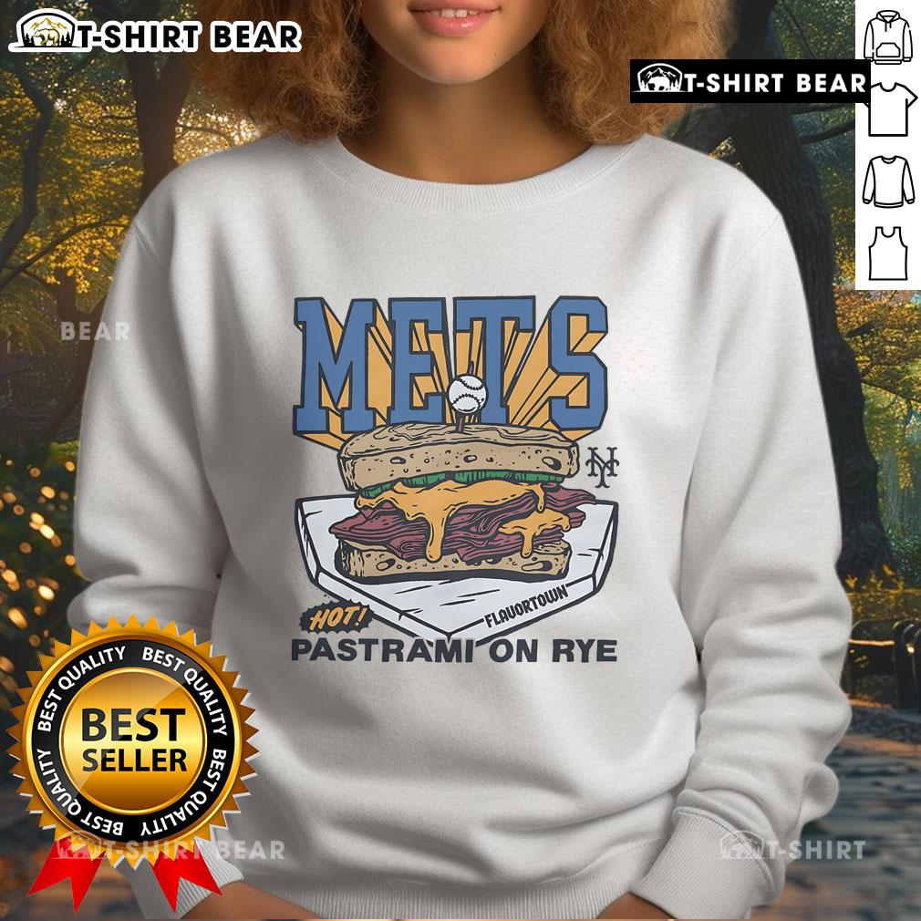 Premium Mlb X Flavortown New York Mets Pastrami On Rye Sweatshirt Premium MLB X Flavortown New York Mets Pastrami on Rye Sweatshirt featuring bold team logo and stylish design.