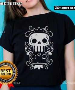 Stylish Pretty Dos Calaveras skull graphic on a ladies tee, perfect for casual wear and Da de los Muertos celebrations.