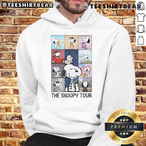 Alt Text: Cozy black hoodie featuring Snoopy, perfect for fans of The Snoopy Tour and Taylor's Eras Tour merchandise.