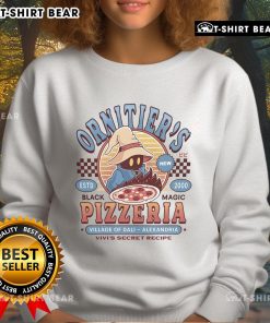 Vintage Top Ornitier Pizzeria sweatshirt featuring bold graphics and a classic fit, perfect for pizza lovers.