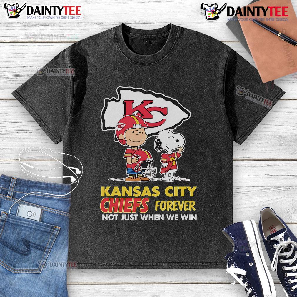 Awesome Kansas City Chiefs Charlie Brown Snoopy Chiefs Forever Not Just When We Win Washed T-Shirt Awesome Kansas City Chiefs Charlie Brown Snoopy 'Chiefs Forever' T-shirt design showcasing team spirit and loyalty.