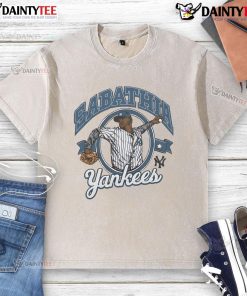 Awesome New York Yankees CC Sabathia washed t-shirt featuring vintage design, perfect for fans and collectors.