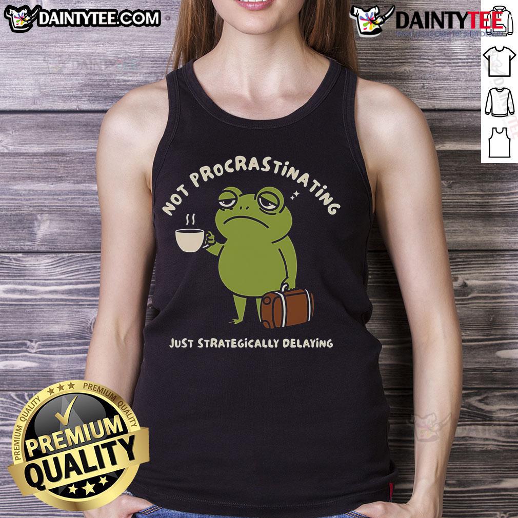 Funny Frog Not Procrastinating Just Strategically Delaying Tank Top