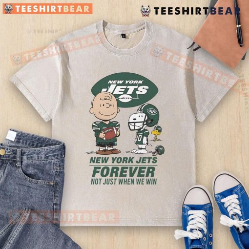 Good New York Jets Charlie Brown Snoopy Jets Forever t-shirt in a stylish wash, perfect for loyal fans of all seasons.