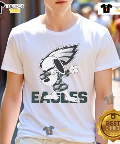 Good Snoopy dabbing on a Philadelphia Eagles T-shirt, perfect for fans celebrating game day in style.