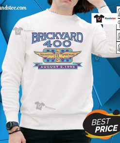 1995 Brickyard 400 sweatshirt featuring Indianapolis Motor Speedway, perfect for racing fans and vintage apparel collectors.