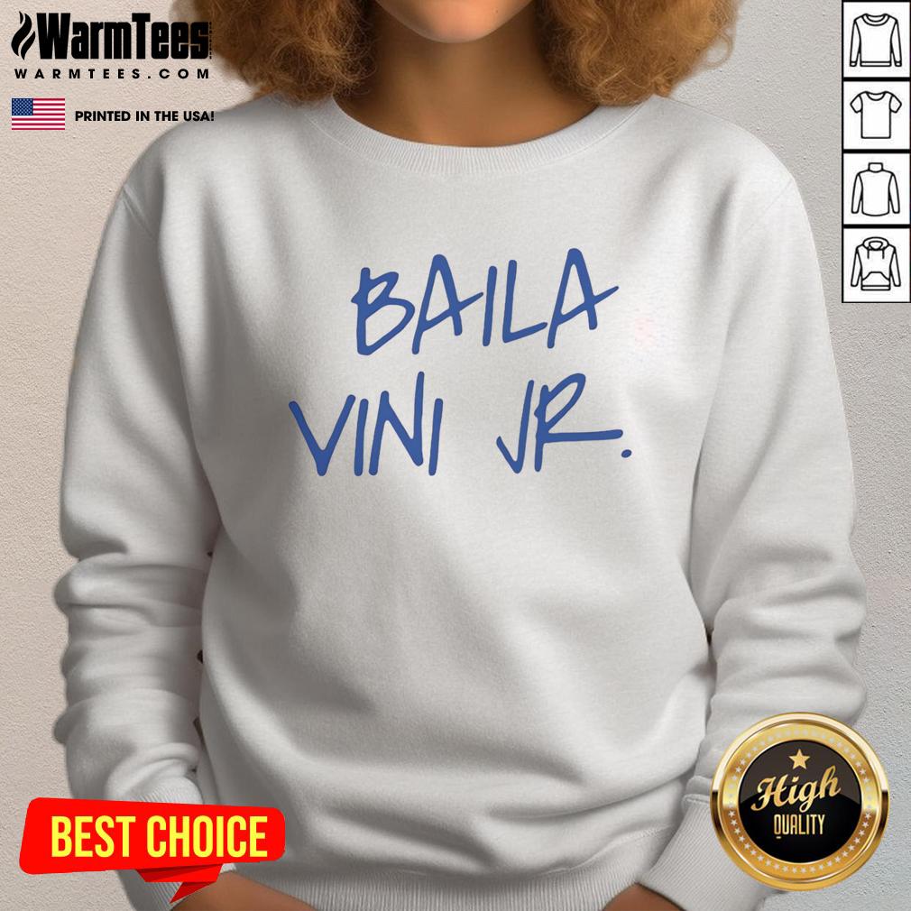 Nice Eduardo Camavinga Wearing Baila Vini Jr Sweatshirt Eduardo Camavinga wearing a stylish Baila Vini Jr sweatshirt, showcasing his trendy fashion and football passion.