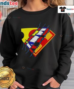 Nice Superman Premiere logo sweatshirt featuring bold graphics, perfect for fans and stylish casual wear.