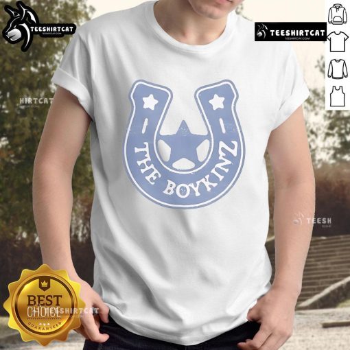 Nice The Boykinz Fell In Love With A Cowboy Horseshoe T-Shirt featuring a playful design of Boykin Spaniels and horseshoes.