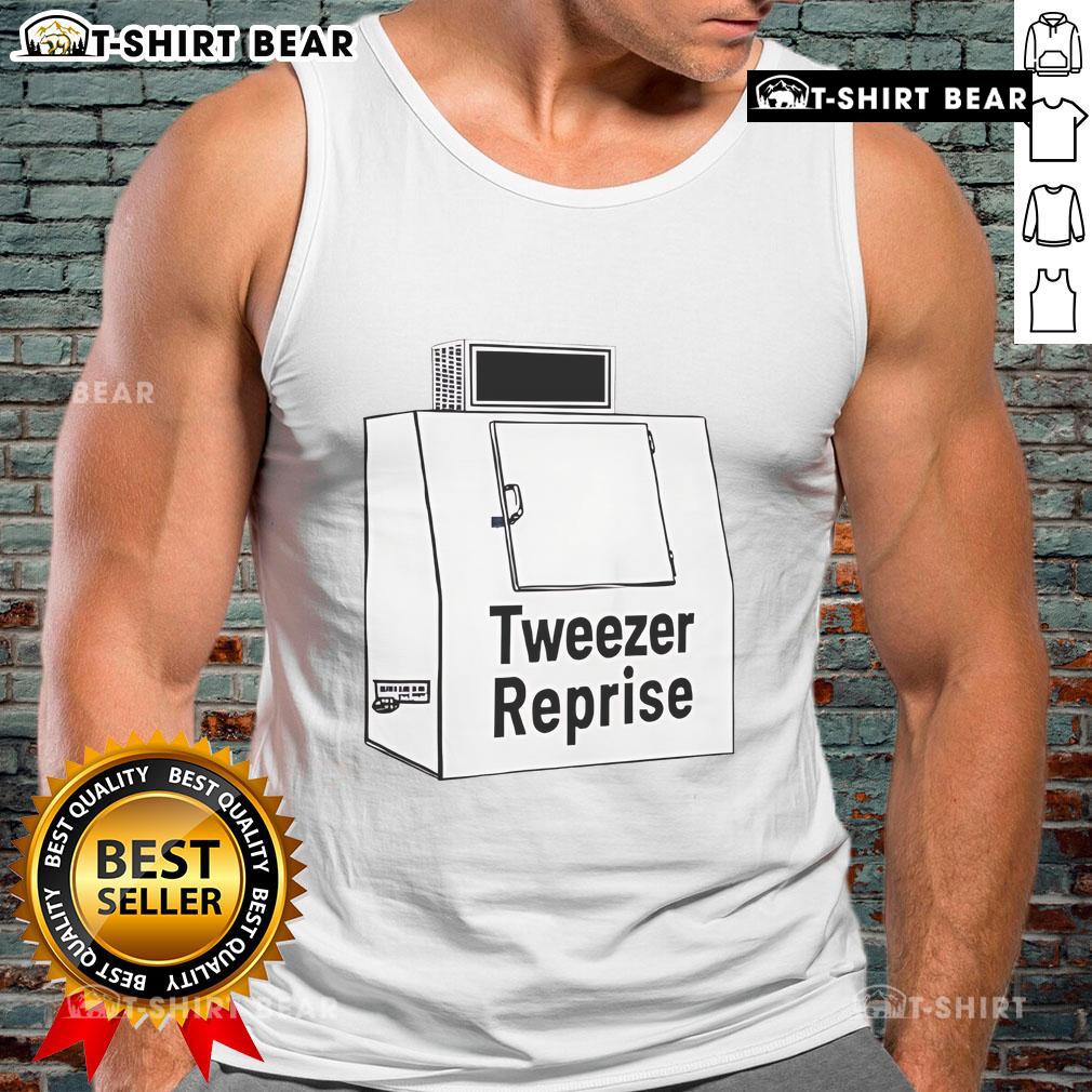 Nice Tweezer Repise Tank Top Nice Tweezer Repise Tank Top in vibrant colors, perfect for casual summer wear, showcasing a stylish and comfortable design.