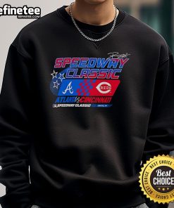 Official MLB Speedway Classic 2025 sweatshirt featuring Cincinnati Reds vs. Atlanta Braves design, perfect for fans.