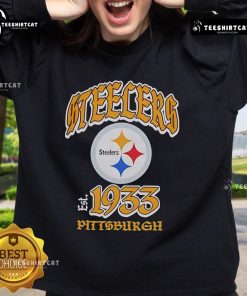 Alt Text: Official Steelers Pittsburgh 1933 logo sweatshirt featuring vintage design and team colors, perfect for fans.
