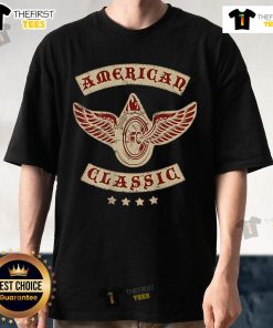 Alt Text: Premium American Classic T-Shirt in soft cotton, featuring a relaxed fit and available in various colors for ultimate comfort.