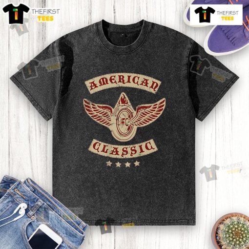 Premium American Classic washed t-shirt in soft fabric, featuring a relaxed fit and versatile design for everyday wear.