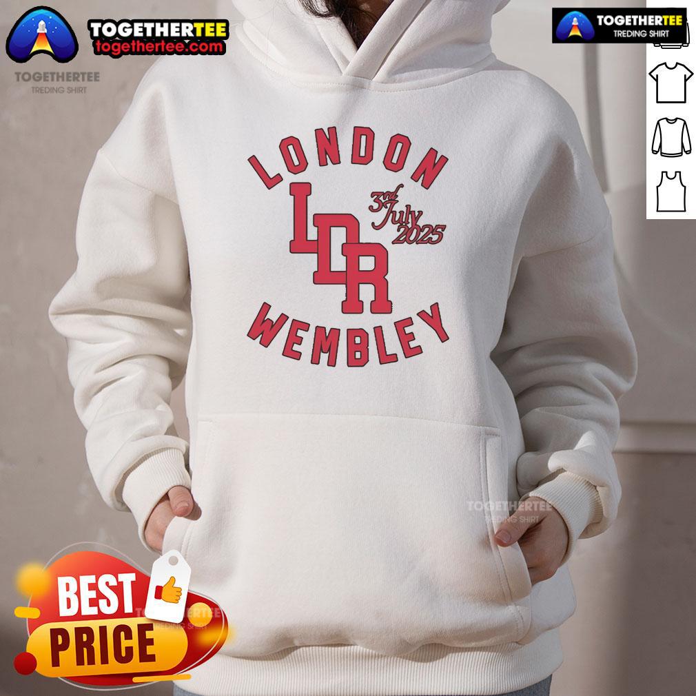 Premium Lana Del Rey London Wembley 07.03.2025 Hoodie Alt Text: Premium Lana Del Rey hoodie from the London Wembley concert on March 7, 2025, showcasing stylish design and exclusive branding.