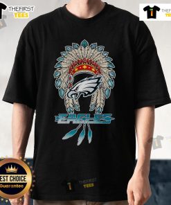 Alt Text: Premium Native Chief Headdress Philadelphia Eagles T-Shirt featuring vibrant graphics and a comfortable fit.