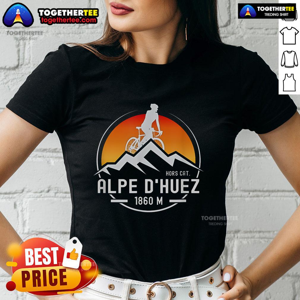 Pretty Hors Cat Alpe D'Huez 1860M Cycling Ladies Tee Pretty Horse Cat Alpe d'Huez 1860M cycling ladies tee featuring a vibrant design for cycling enthusiasts.