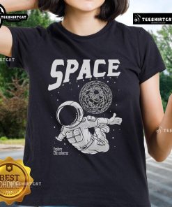 Pretty space astronaut exploring the universe on a stylish ladies tee, perfect for space enthusiasts and fashion lovers.