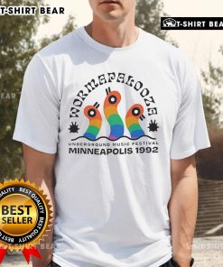 Alt Text: Vintage Top Curlworks Wormapalooza 1992 T-Shirt featuring colorful graphics and retro design. Perfect for collectors!