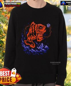 Top Fish Fear Me Sweatshirt featuring a bold graphic design of a fish, perfect for fishing enthusiasts and casual wear.