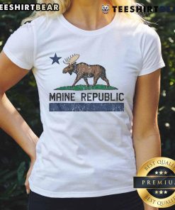 Top Maine Republic moose logo on a stylish ladies tee, perfect for outdoor enthusiasts and Maine lovers.