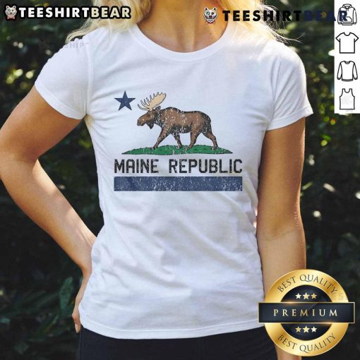 Top Maine Republic moose logo on a stylish ladies tee, perfect for outdoor enthusiasts and Maine lovers.