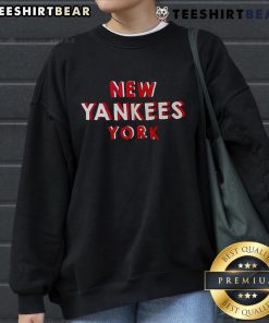 Stylish Top New York Yankees sweatshirt in navy blue, perfect for fans and casual wear.