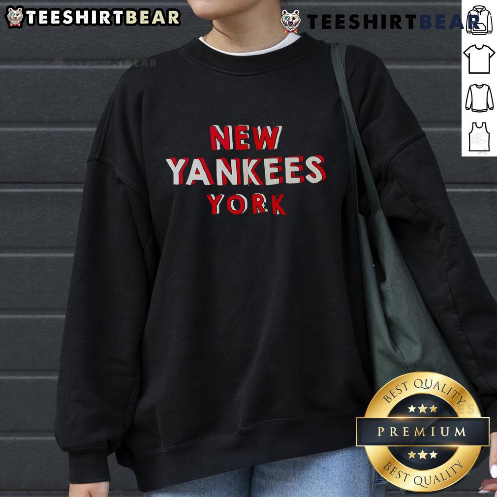 Top New Yankees York Sweatshirt Stylish Top New York Yankees sweatshirt in navy blue, perfect for fans and casual wear.