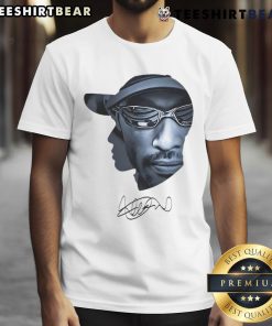 Awesome Ichiro Suzuki sunglasses art signature T-shirt featuring a vibrant design celebrating the baseball legend.