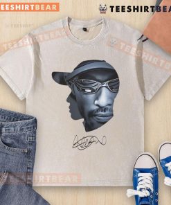 Awesome Ichiro Suzuki sunglasses art signature on a washed t-shirt, perfect for baseball fans and stylish casual wear.